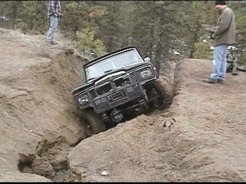 1985 Ford Bronco - Last week bill blew his driver side axle. This week he blew the same one on the same hill!!