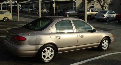 1996 Ford Contour photo