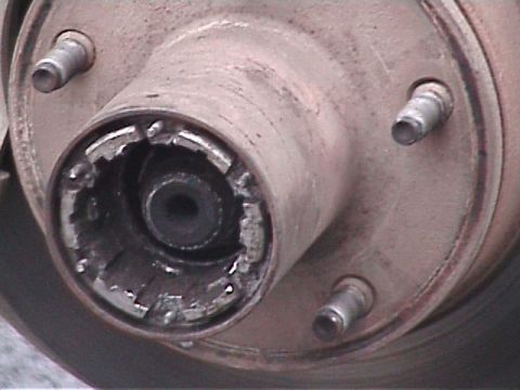1985 Ford Bronco - My bearings got a tiny bit hot and what do ya know! I had hub fried rice!!!