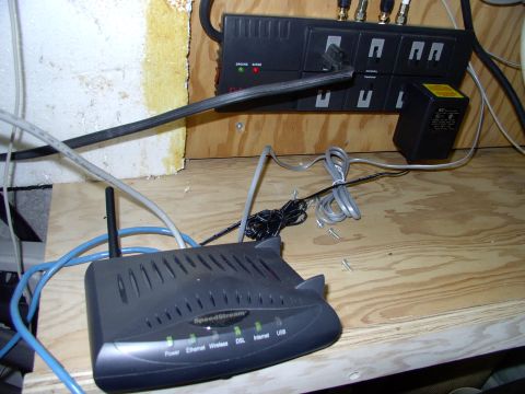 1986 Ford Bronco - Thanks to this Speedstream from Bell (thanks Ma Bell), I was able to toss the router as this has.......
