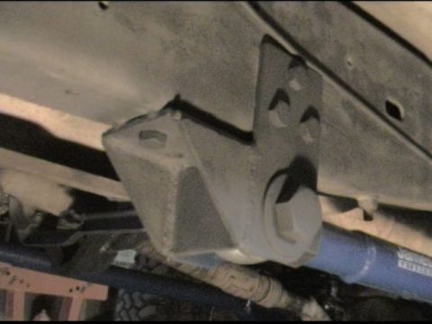 1985 Ford Bronco - The modified bracket that should be strong enough!