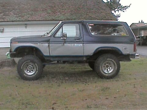 1985 Ford Bronco - I still have to lift the rear. I am going to let the front settle first.