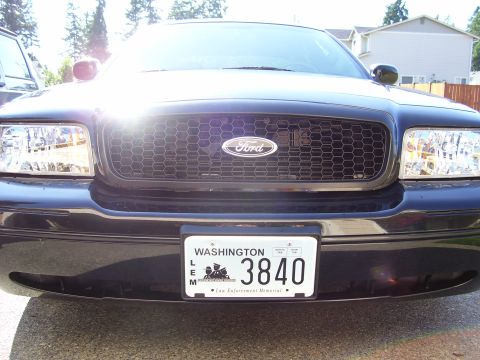 2002 Ford Crown Victoria - Before spoiler and screen
