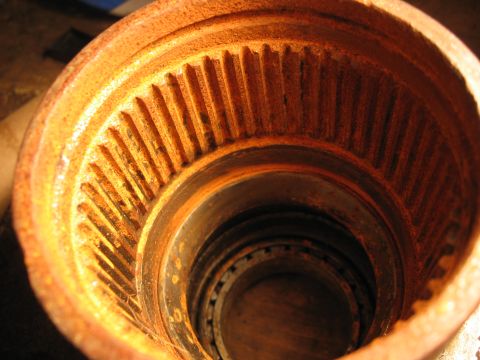 1974 Ford F-100 - A corroded metal component with internal splines is shown in detail.