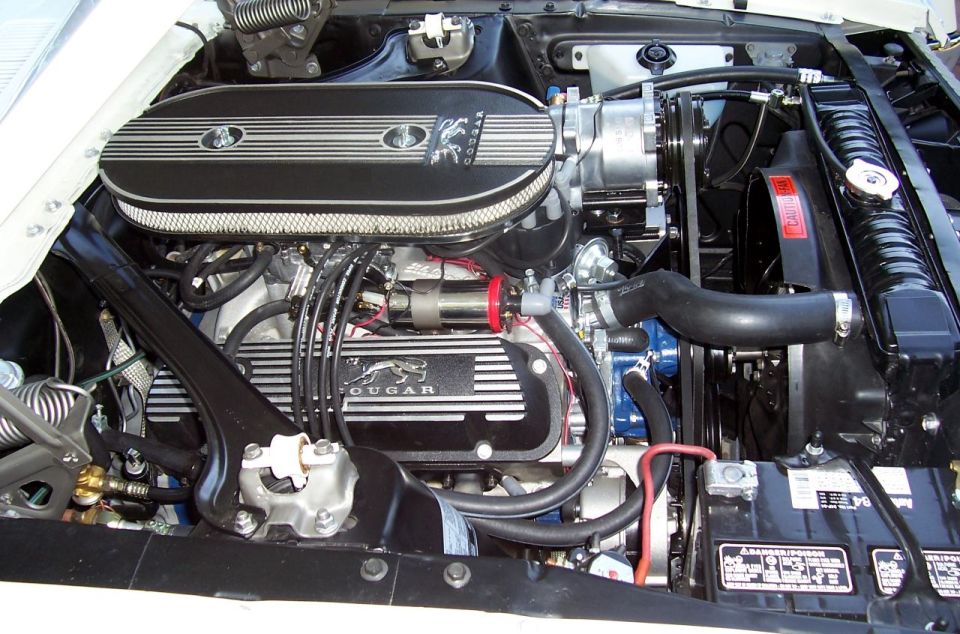 The engine installed and running - 302ci