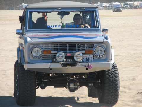 1978 Ford Bronco - Suzy & Taz