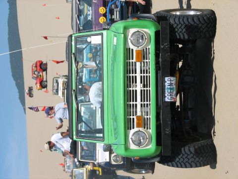 1978 Ford Bronco - green p