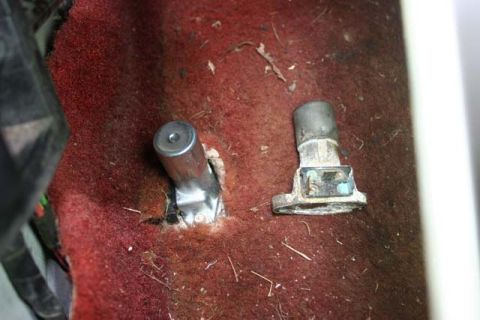 1987 Ford Bronco - MudJunky Finishes up HiBeam Switch Replacement