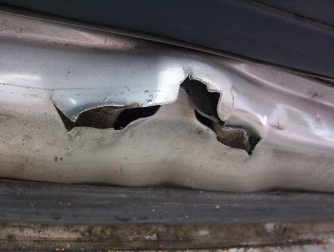 1995 Mercury Cougar - Bottom of door.