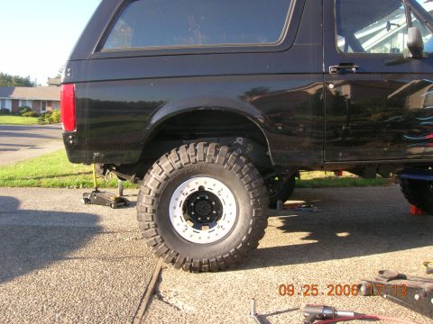 1996 Ford Bronco - Axle moved back 1 1/4".