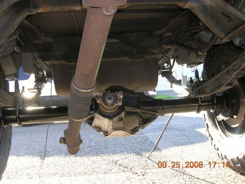 1996 Ford Bronco - 14 bolt mounted up.