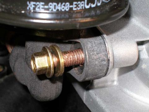 2001 Ford Crown Victoria - After not being able to remove the EGR from the old plenum, I used copper anti-seize compound on the bolts for the new assembly.