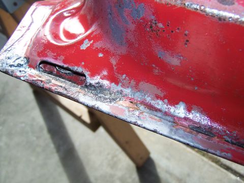 1986 Ford Bronco - zinc residue