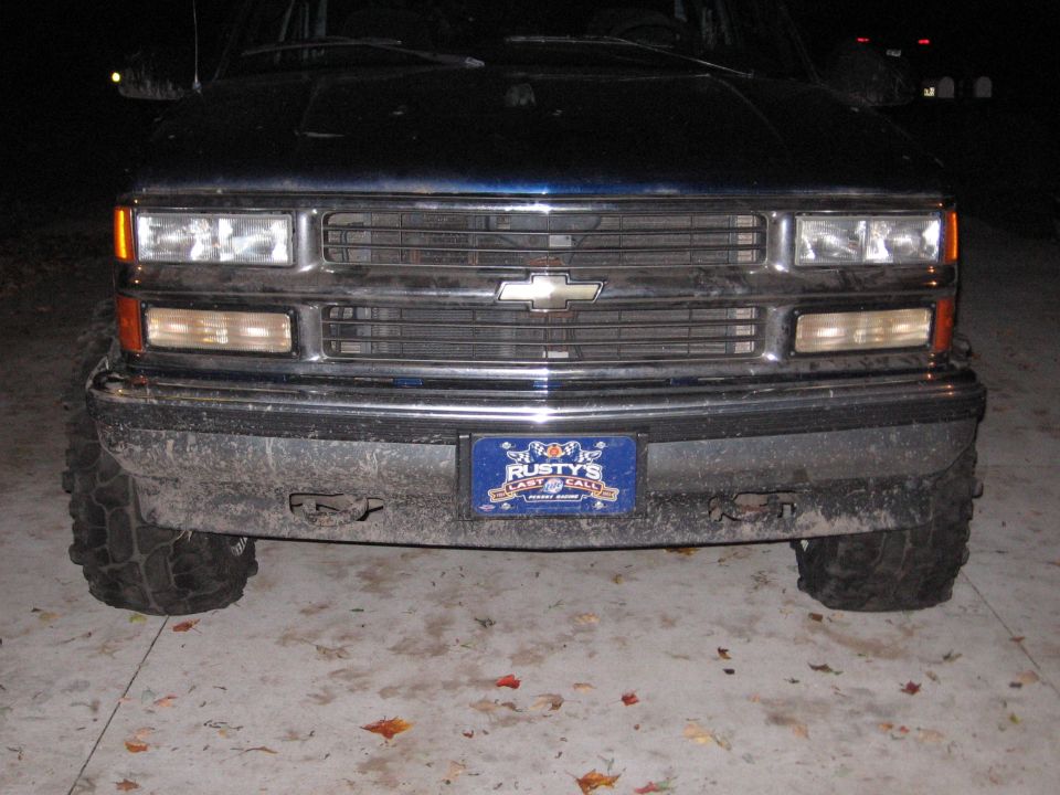 Chevy grille & 33" TSL's