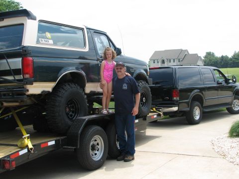 2000 Ford Excursion photo