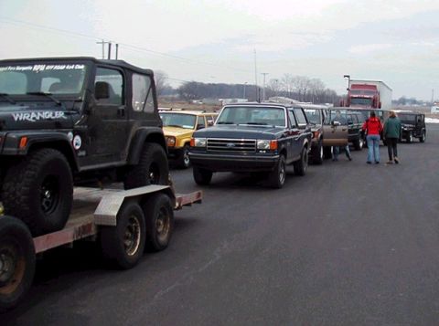 1989 Ford Bronco - My bronco in convoy to Moundsapalooza '03. The onlt bronco out of nearly 30 jeeps.
