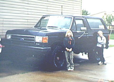 1989 Ford Bronco - Joey and Jessica posing with the bronco. May 3, 2003.