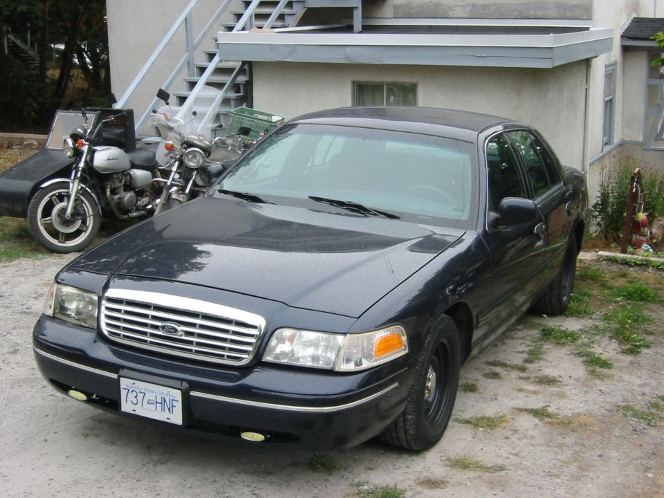 1999 Ford Crown Victoria