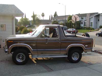 1984 Ford Bronco photo