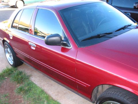 2003 Ford Crown Victoria - Passengerside, front to back