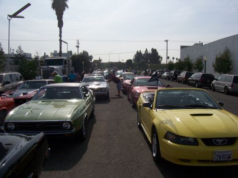 2002 Ford Mustang “02 Zinc Yellow GT”