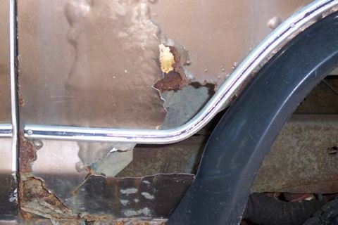 1979 Ford Bronco - The typical cancer on the rear fenders.