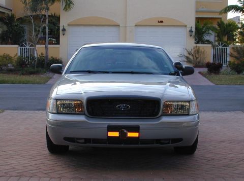 2003 Ford Crown Victoria photo