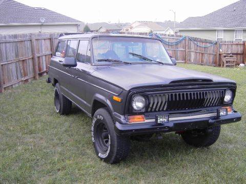 1977 Jeep Wagoneer photo