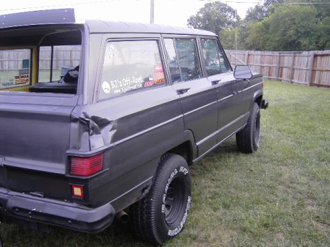 1977 Jeep Wagoneer photo