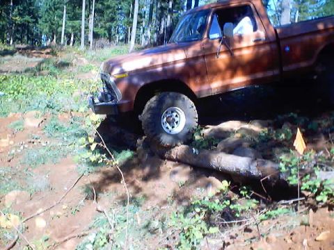 1976 Ford F-100 - 4x4 Wars October 2002