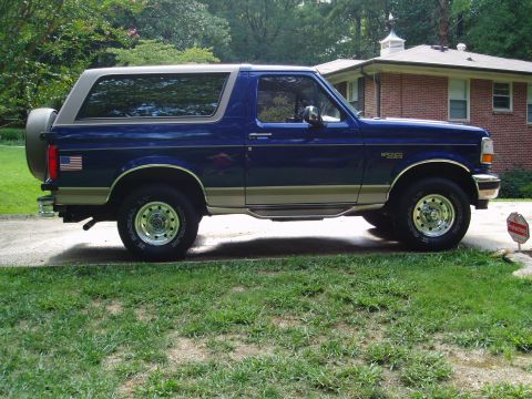 1996 Ford Bronco photo