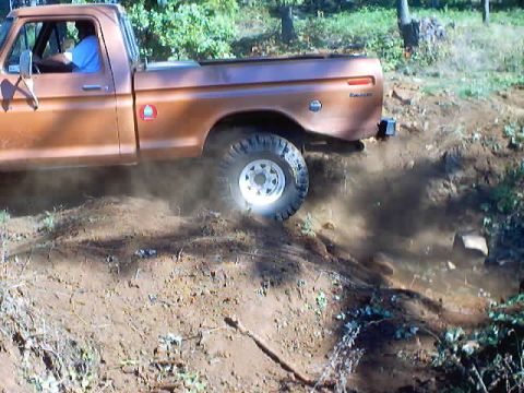 1976 Ford F-100 - 4x4 Wars October 2002