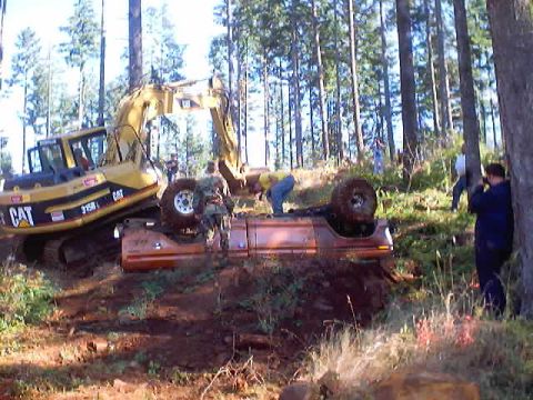1976 Ford F-100 - The rescue. 4x4 Wars October 2002