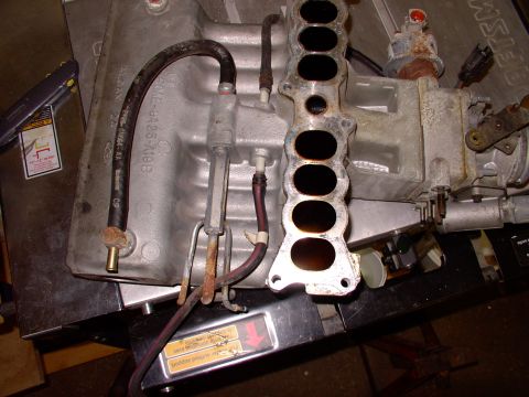 1990 Lincoln Town Car - Plenum off and on the bench