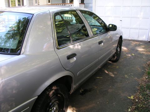 2003 Ford Crown Victoria - Right Side