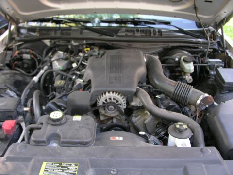 2003 Ford Crown Victoria - Engine again