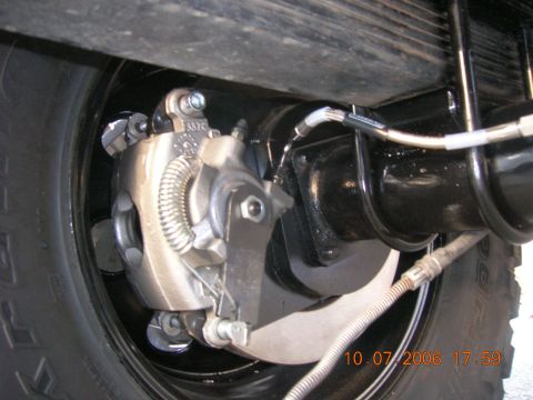 1996 Ford Bronco - Rear brake caliper and axle assembly detail, date stamp reads 10.07.2006.