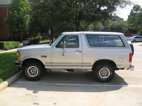 1996 Ford Bronco photo