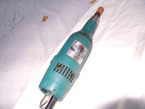 1990 Lincoln Town Car - My trusty die grinder comes in handy on all sorts of jobs, even bodywork.