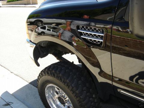 2000 Ford Excursion “Xochi”
