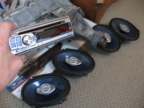 1974 Ford F-100 - Alpine CD player and pioneer 6x8s