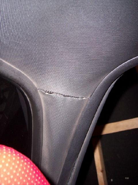 1972 Ford Ranchero - The headliner seam in this vehicle is split, showing wear and tear on the interior fabric.
