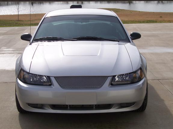 Silver Ford Mustang front view. Grille has a mesh pattern