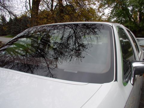 1990 Lincoln Town Car - Yes, you get a brand new outer weatherseal with trim with the new windshield. In addition it even comes with the new mirroe hanger already…