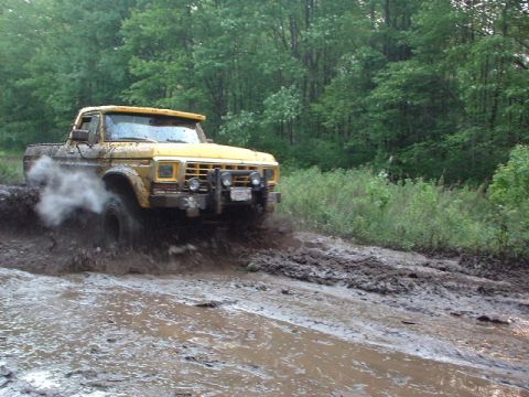 1978 Ford Bronco - Flinging the goo!