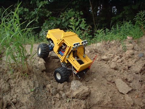 1978 Ford Bronco - Mini doing some wheeling.