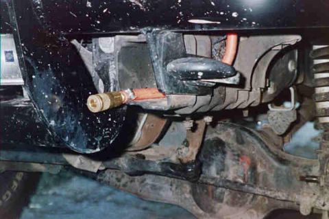 1994 Ford Bronco - front air line out