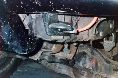 1994 Ford Bronco - front air line in