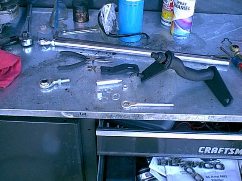 1983 Ford Bronco - Here is all the rod parts and the bellcrank. i found the plastic bushings were broken and had to goto ford to get new ones.