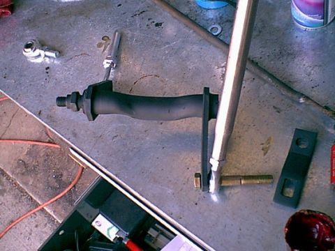 1983 Ford Bronco - Here is the bell crank end of the clutch rod.